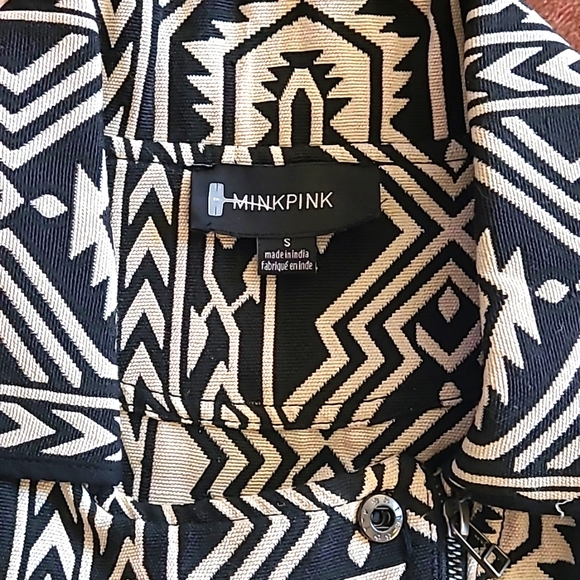 MINKPINK Geometric Pattern Zip Coat Size Small - Picture 3 of 14